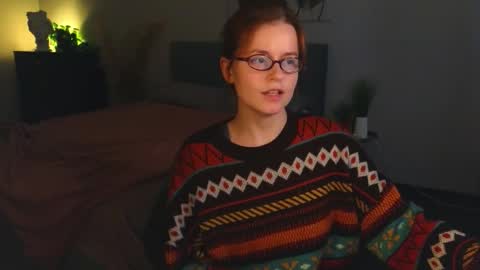 Snapshot of wow_luvng chatting on 10.11.25 Rebecy online show from 10.11.25