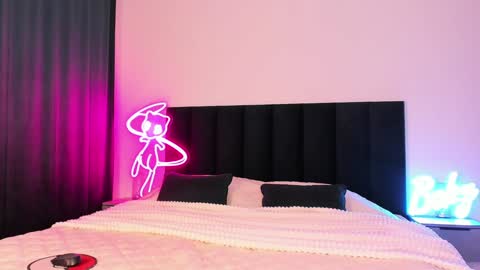 Emi online show from 12.08.24