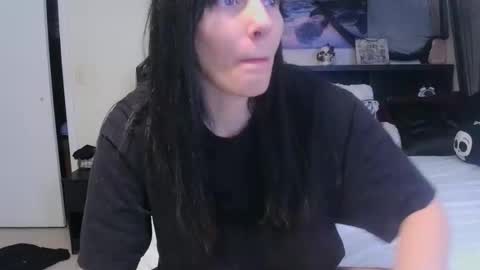 Crystal Lake online show from 04.22.26