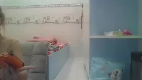 Snapshot of wwetpusy chatting on 12.17.25 wwetpusy online show from 12.17.25