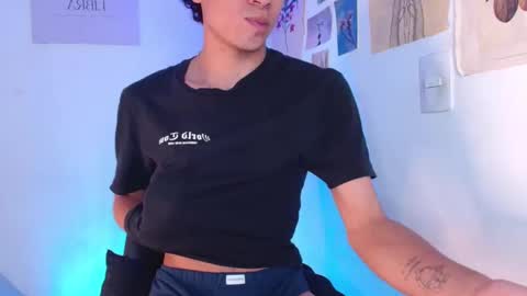 Snapshot of wyatt_444 chatting on 12.06.24 wyatt online show from 12.06.24