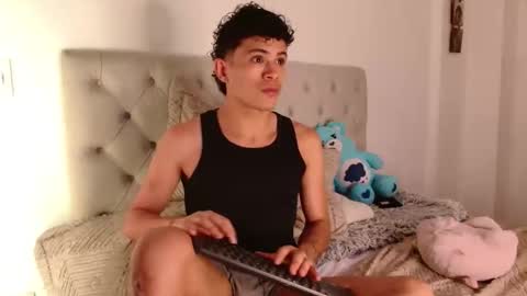 Snapshot of wyatt_444 chatting on 02.19.25 wyatt online show from 02.19.25