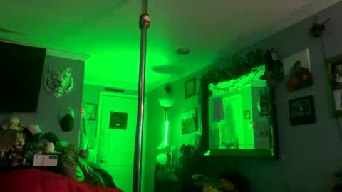 Whatyouwantbest online show from 11.17.25