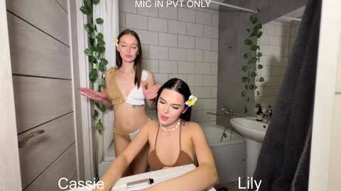 Snapshot of x_kai chatting on 12.16.25 wiwi clap clap cat baby girl online show from 12.16.25