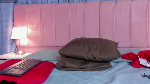 x_milu online show from 02.08.25