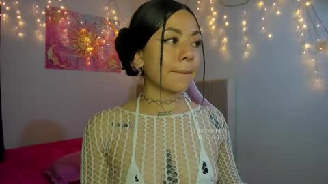     s  s      s   online show from 12.02.25