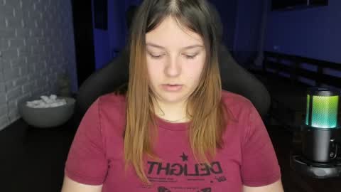 Snapshot of x_nirvana_x chatting on 12.15.24 LOVE NERDS ONLY online show from 12.15.24