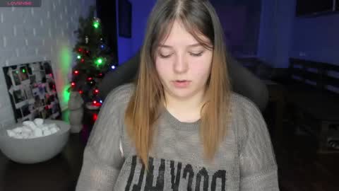 Snapshot of x_nirvana_x chatting on 12.24.24 LOVE NERDS ONLY online show from 12.24.24