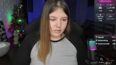 Snapshot of x_nirvana_x chatting on 01.10.25 LOVE NERDS ONLY online show from 01.10.25