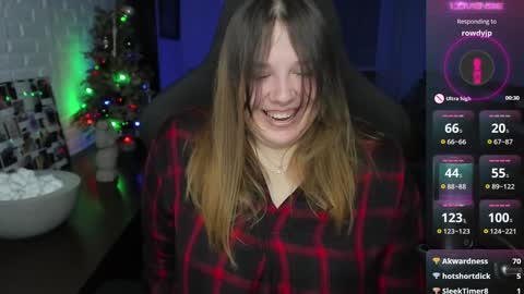 Snapshot of x_nirvana_x chatting on 01.11.25 LOVE NERDS ONLY online show from 01.11.25