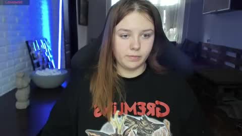 Snapshot of x_nirvana_x chatting on 03.02.25 LOVE NERDS ONLY online show from 03.02.25