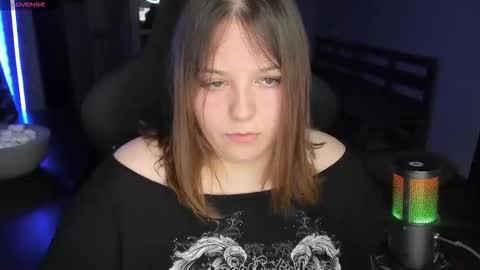 Snapshot of x_nirvana_x chatting on 11.14.25 LOVE NERDS ONLY online show from 11.14.25