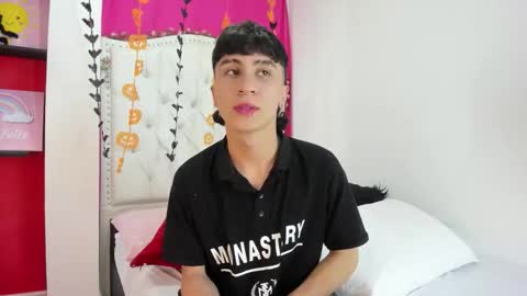 xaanderGrey online show from 10.05.25