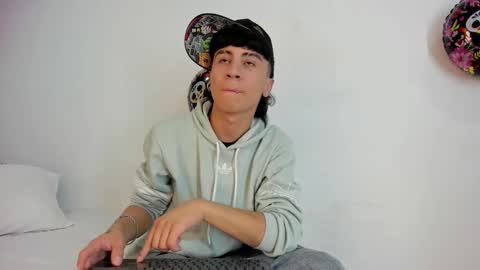 xaanderGrey online show from 10.09.25