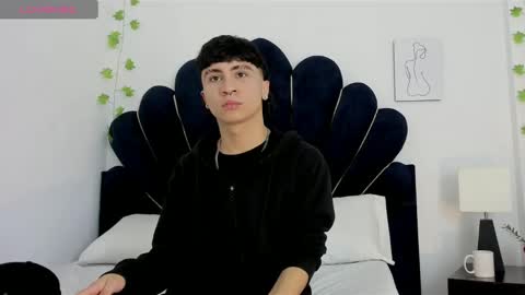 xaanderGrey online show from 12.22.25