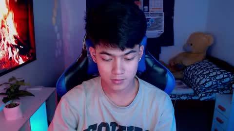 Snapshot of xaldrian_destroyer chatting on 02.13.25 Prince Aldrian online show from 02.13.25