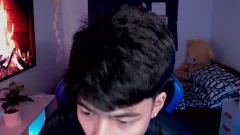 Snapshot of xaldrian_destroyer chatting on 02.17.25 Prince Aldrian online show from 02.17.25