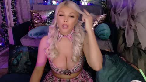 sooo hey im Sperm Mystik from Fuckistan i want you full my all holes bcs i have penis fever online show from 03.09.25