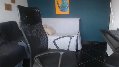 Snapshot of xander_bigcock chatting on 01.03.25 Daniel online show from 01.03.25