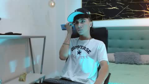 xandergrey8 online show from 01.15.26