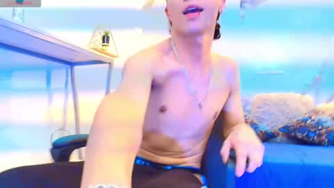 xandergrey8 online show from 03.08.26