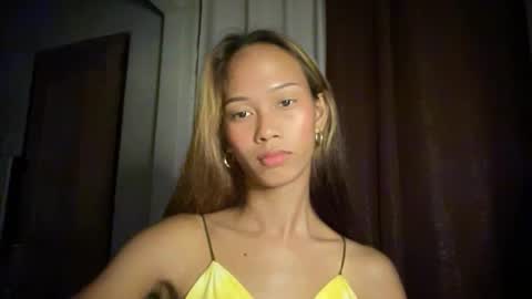 Snapshot of xandraluxe_xoxo chatting on 12.13.25 Cassandra online show from 12.13.25