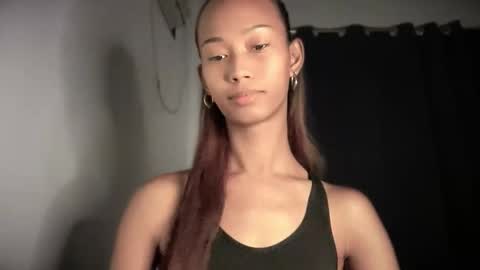 Snapshot of xandraluxe_xoxo chatting on 12.22.25 Cassandra online show from 12.22.25