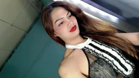 Snapshot of xangel_redx chatting on 12.05.24 ANGEL online show from 12.05.24