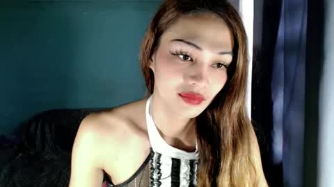 Snapshot of xangel_redx chatting on 01.24.25 ANGEL online show from 01.24.25