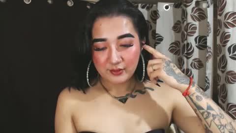 Nira   NOT INTO CHEAP GUYS  online show from 01.21.25