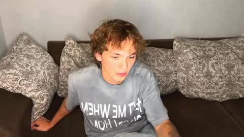 Snapshot of xavier_200 chatting on 09.22.25 Xavier PVT open online show from 09.22.25