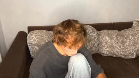 Snapshot of xavier_200 chatting on 10.02.25 Xavier PVT open online show from 10.02.25