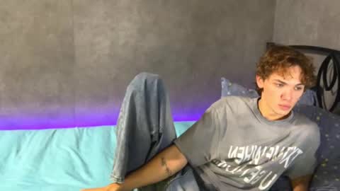 Snapshot of xavier_200 chatting on 10.15.25 Xavier PVT open online show from 10.15.25