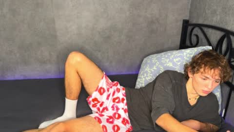 Snapshot of xavier_200 chatting on 11.14.25 Xavier PVT open online show from 11.14.25