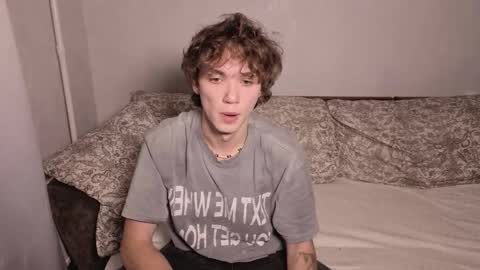 Snapshot of xavier_200 chatting on 11.20.25 Xavier PVT open online show from 11.20.25