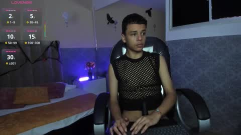 xavier fox   online show from 11.02.25