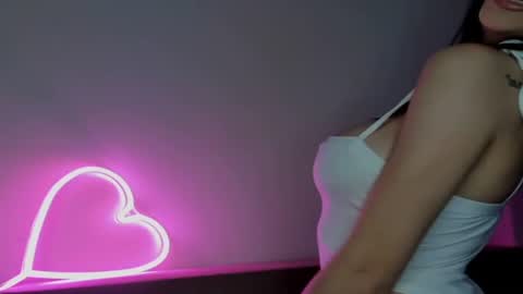 Snapshot of xazaleea chatting on 10.15.25 Jessyca online show from 10.15.25