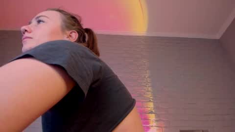 Snapshot of xbetty_coyx chatting on 02.12.25 Betty online show from 02.12.25