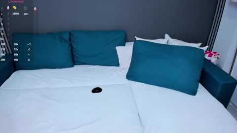 Christal online show from 11.04.25