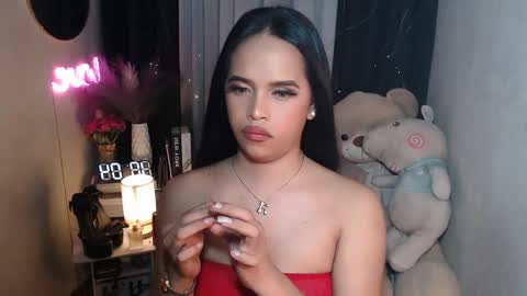 Snapshot of xclassylorainne chatting on 12.13.24 lorainne online show from 12.13.24