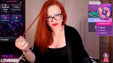 Snapshot of xcleo chatting on 01.28.25 Cleo online show from 01.28.25