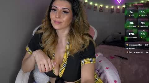 Snapshot of xclusivesecrets chatting on 02.26.25 spoil me here online show from 02.26.25