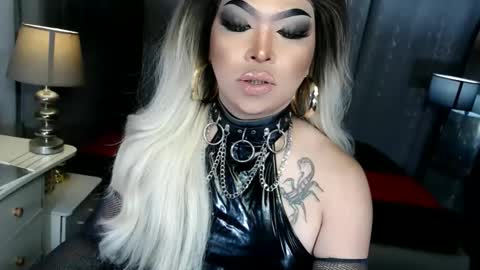 Zhavia online show from 11.27.25