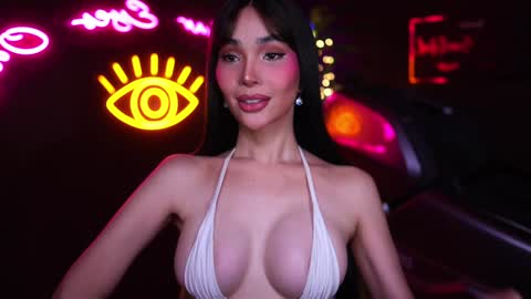 Snapshot of xforyoureyesonlyx chatting on 01.29.25 Anne online show from 01.29.25