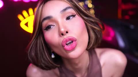 Snapshot of xforyoureyesonlyx chatting on 02.21.25 Anne online show from 02.21.25