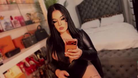 Snapshot of xher_hidden_collectionx chatting on 01.15.26 GODDESSS LEXII online show from 01.15.26