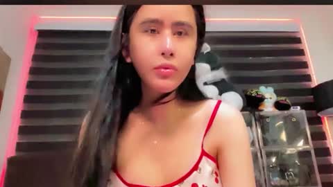 Snapshot of xhotcockcumts chatting on 12.01.25 Barbie ann online show from 12.01.25