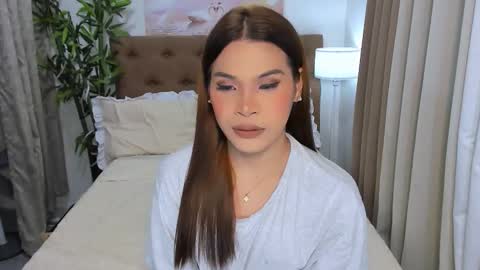 Xia Addison online show from 10.03.25