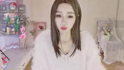 Snapshot of xiaoyu_ko chatting on 03.07.25 xiaoyu ko online show from 03.07.25