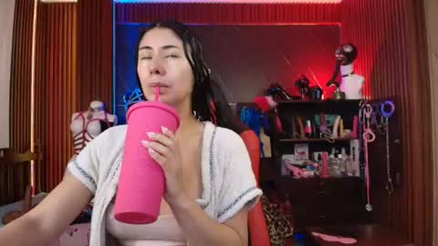 Snapshot of xiaqueen chatting on 06.24.26 XiaQueen I M online show from 06.24.26